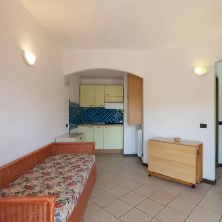 Apartahotel Baia Del Faro 3*
