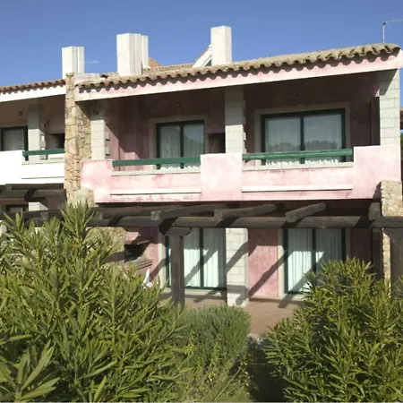 Baia Del Faro Apartahotel