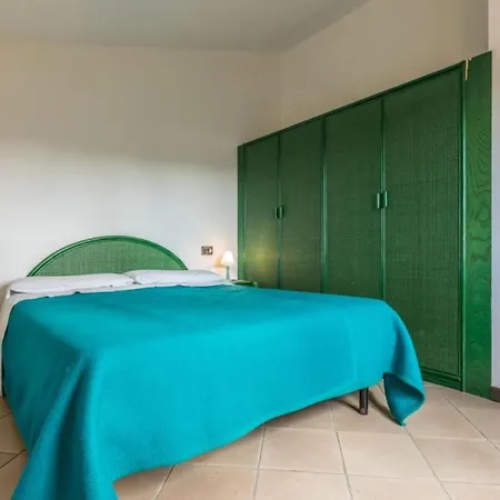 Baia Del Faro Aparthotel