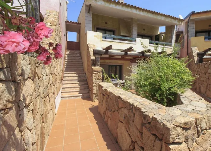Baia Del Faro Aparthotel